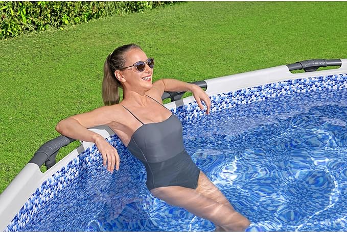 Piscine hors sol Bestway Steel Pro MAX 4,57 m x 1,22 m, ronde avec cadre métallique, pompe de filtration, échelle et couverture, gris